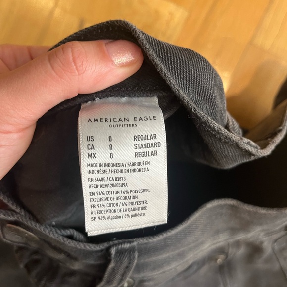 American eagle distressed loose black jeans - Picture 3 of 4